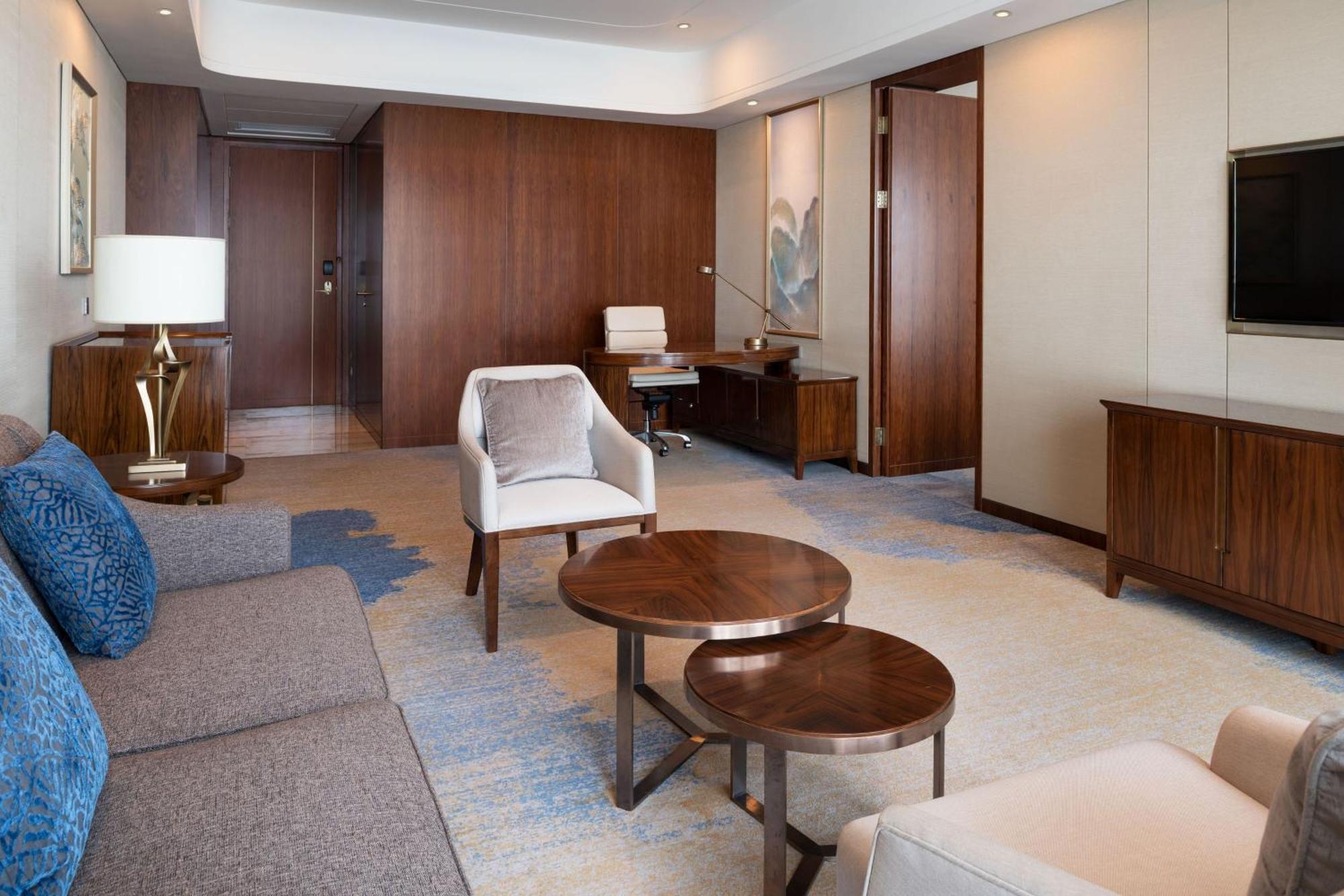 Sheraton Zhanjiang Hotel Esterno foto
