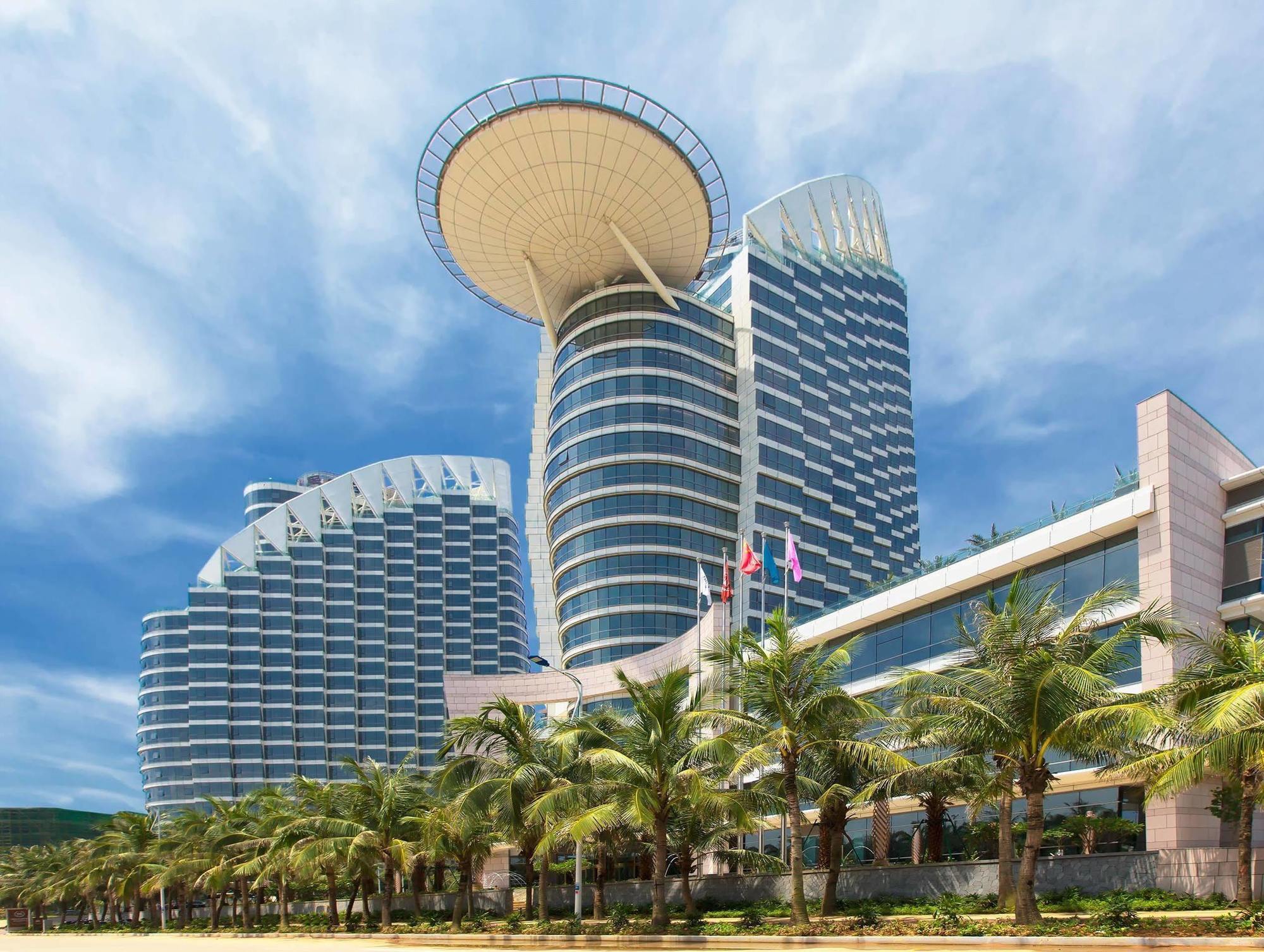 Sheraton Zhanjiang Hotel Esterno foto