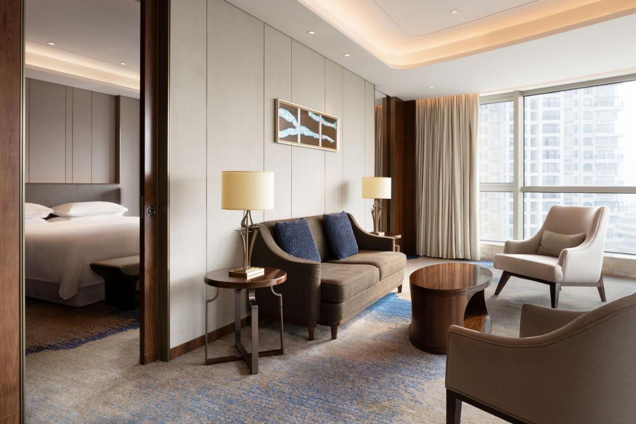 Sheraton Zhanjiang Hotel Esterno foto